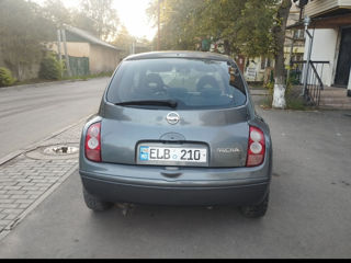 Nissan Micra foto 2