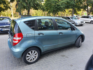 Mercedes A-Class foto 2