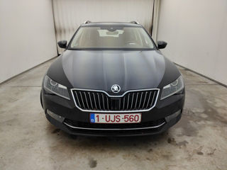 Skoda Superb foto 2