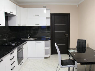 Apartament cu 1 cameră, 60 m², Buiucani, Chișinău foto 2