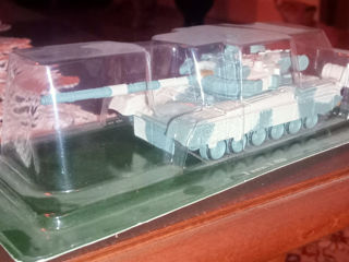 Коллекция моделей танков 19 штук foto 3
