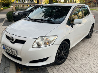 Toyota Auris foto 1