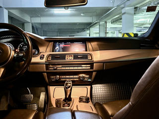 BMW 5 Series foto 8