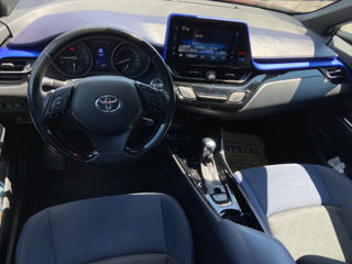 Toyota C-HR foto 9