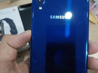 Vind Samsung A7 4/64GB foto 2