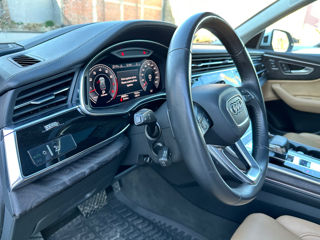 Audi Q8 foto 14