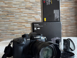 Panasonic Lumix DC-GH5,Mirrorless 20MP,4K 60fps & Obiectiv MFT Panasonic Leica 12-60 2.8-4