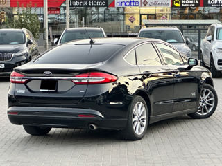 Ford Fusion foto 5