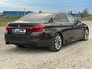 BMW 5 Series foto 4