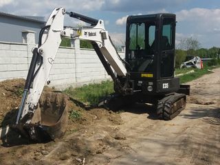 Excavator/ Bobcat/ compactor foto 1