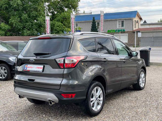 Ford Kuga foto 3