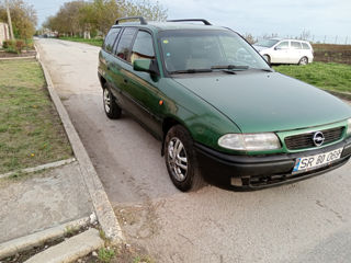 Opel Astra foto 1