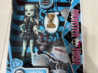 Monster High Frankie Stein Reproduction Монстер Хай Френкиштейн Базовая Репродукция