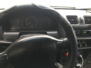 Mazda 323 foto 5