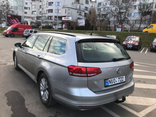 Volkswagen Passat foto 4