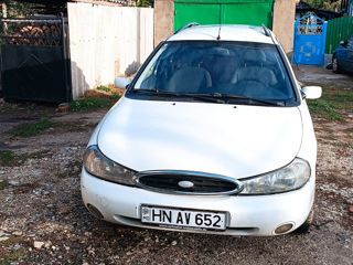 Ford Mondeo foto 1