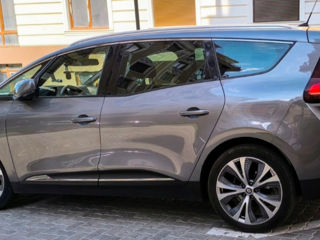 Renault Grand Scenic foto 2