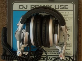 Sony MDR-V700DJ foto 1