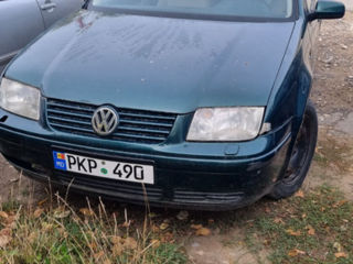 Volkswagen Bora foto 1