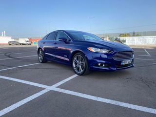 Ford Fusion foto 2