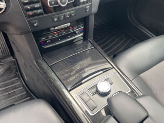 Mercedes E-Class фото 16