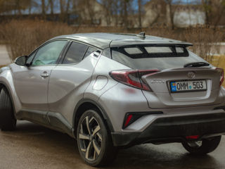 Toyota C-HR foto 3