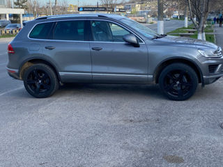 Volkswagen Touareg foto 10