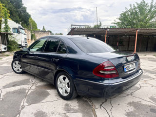 Mercedes E-Class foto 4