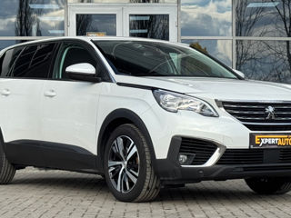 Peugeot 5008 foto 3