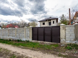 Se vinde casă pe str. Igor Vieru, Poiana Silvică, Dumbrava, Chișinău foto 3