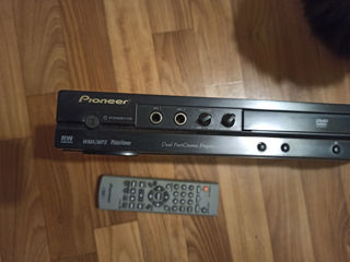 DVD - плеер Pioneer DV-595K  В комплекте DVD + пульт.  Диски плохо читает   цена 100 лей