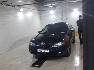 Nissan Almera foto 6