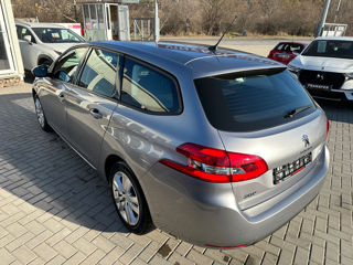 Peugeot 308 foto 4