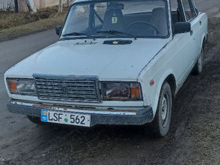 Lada / ВАЗ 2107 foto 3