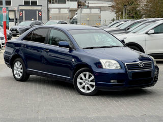 Toyota Avensis foto 4