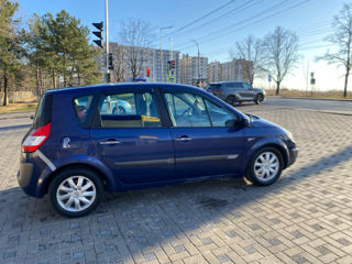 Renault Scenic foto 2