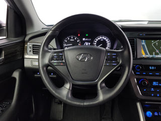 Hyundai Sonata foto 14