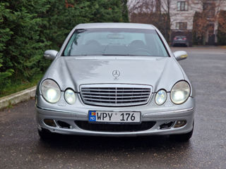 Mercedes E-Class foto 2