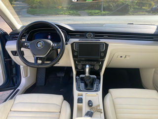 Volkswagen Passat foto 2