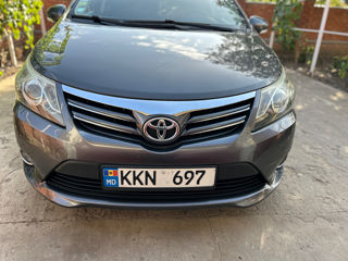 Toyota Avensis foto 3