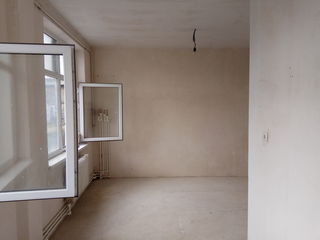 Vând apartament+loc garaj foto 3