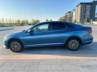 Volkswagen Jetta foto 4