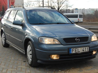 Opel Astra foto 1