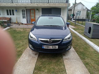 Opel Astra foto 1