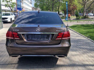 Mercedes E-Class foto 4