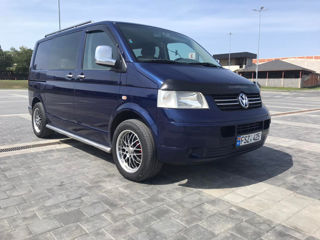 Volkswagen Caravelle foto 9