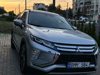 Mitsubishi Eclipse Cross foto 8