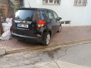 Subaru Trezia foto 2