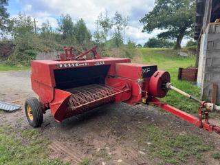 Press Massey Ferguson 124 foto 3