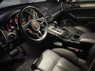 Porsche Cayenne foto 4